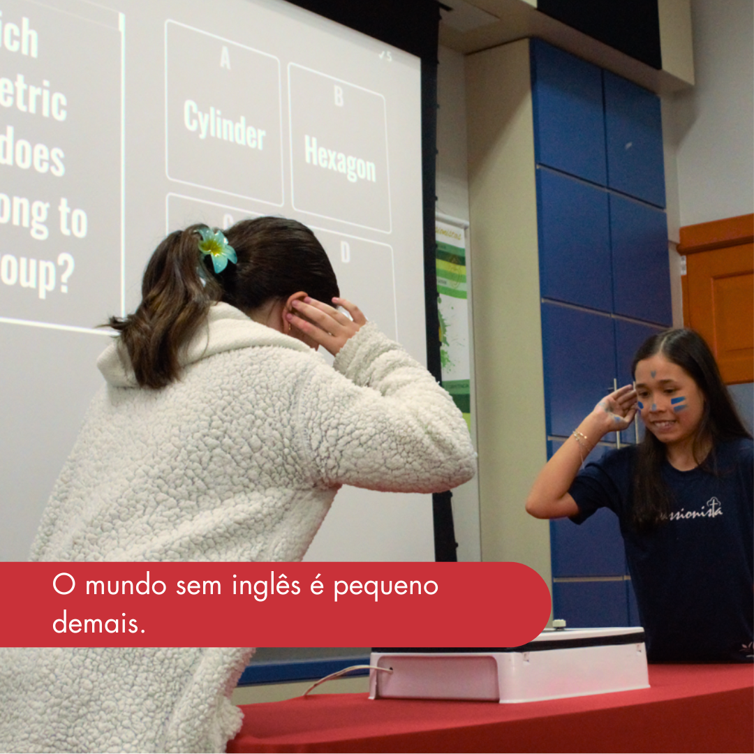 O mundo sem ingl�s � pequeno demais Nossa Senhora Menina