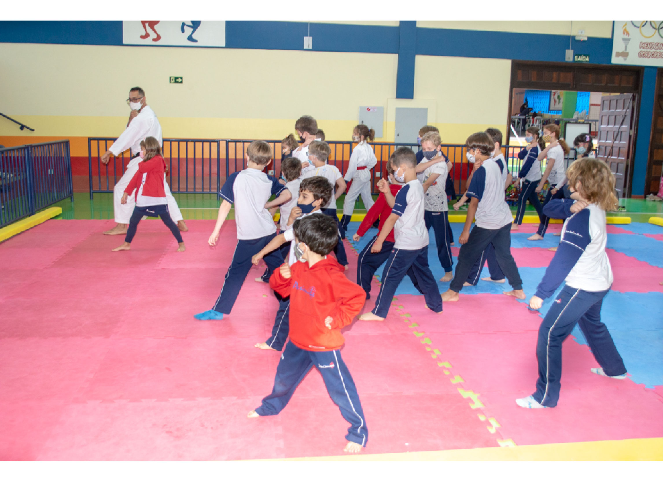 Atividades de encerramento dos cursos extras. Nossa Senhora Menina