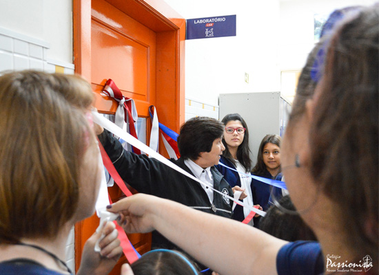 Novo laboratrio Nossa Senhora Menina