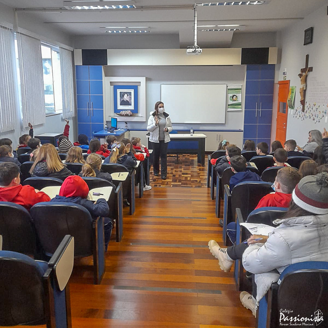 Convivendo e respeitando as diferenas Nossa Senhora Menina