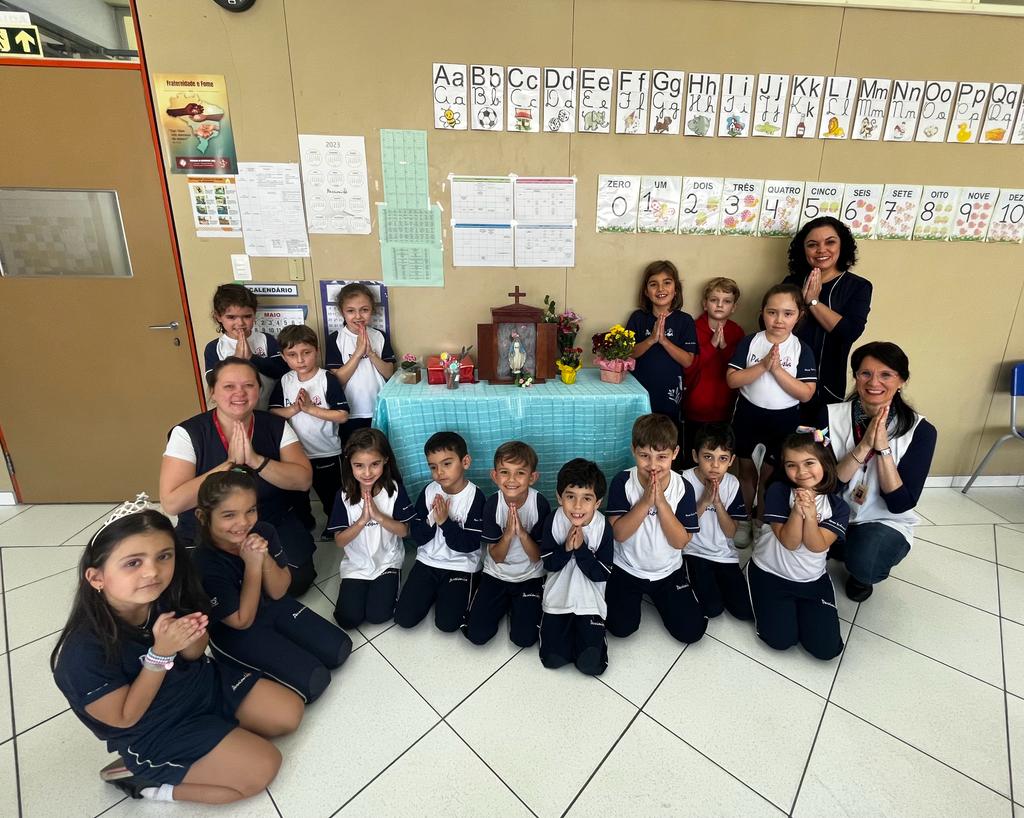 Visita de Nossa Senhora Nossa Senhora Menina