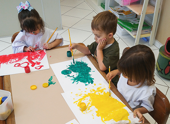 Brincando com as cores! Nossa Senhora Menina